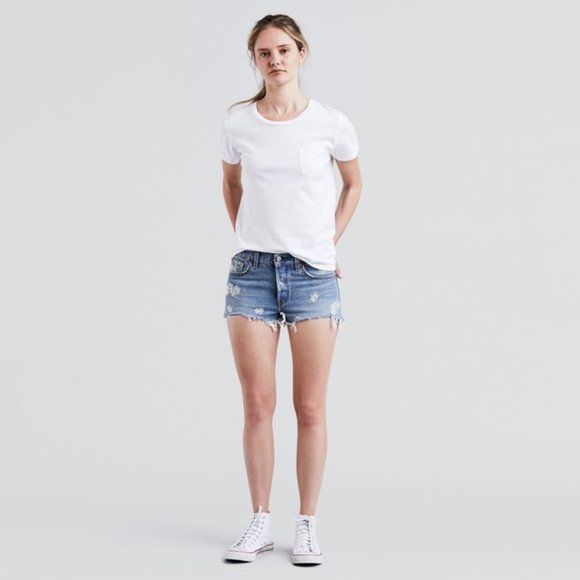 Levi’s 501 Floral Embroidered Shorts - Picture 2 of 6